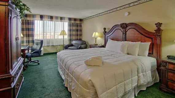 Ramada Plaza by Wyndham Albuquerque Midtown | New Mexico - Albuquerque (ve civarı) - Albuquerque - Albuquerque Merkezi