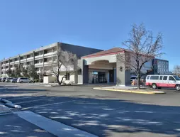 Ramada Plaza by Wyndham Albuquerque Midtown | New Mexico - Albuquerque (ve civarı) - Albuquerque - Albuquerque Merkezi