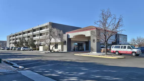 Ramada Plaza by Wyndham Albuquerque Midtown | New Mexico - Albuquerque (ve civarı) - Albuquerque - Albuquerque Merkezi