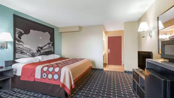 Super 8 by Wyndham Henderson North East Denver | Kolorado - Denver (ve civarı) - Henderson