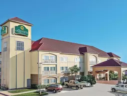 La Quinta Inn & Suites by Wyndham Mercedes | Teksas - McAllen (ve civarı) - Mercedes