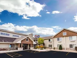 AmericInn by Wyndham Hotel and Suites Long Lake | Minnesota - Minneapolis - St. Paul (ve civarı) - Long Lake