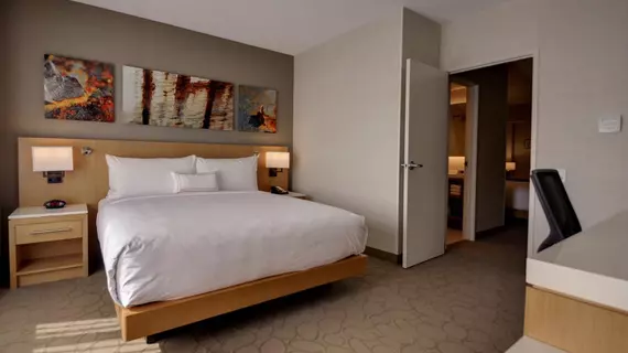 Delta Hotels by Marriott Chicago North Shore Suites | İllinois - Glenview