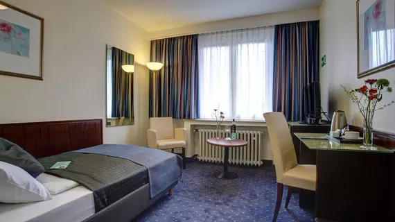 Centro Hotel Uebachs | Kuzey Ren-Westfalia - Düsseldorf (ve civarı) - Düsseldorf - Stadtmitte