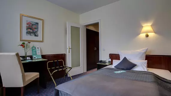 Centro Hotel Uebachs | Kuzey Ren-Westfalia - Düsseldorf (ve civarı) - Düsseldorf - Stadtmitte