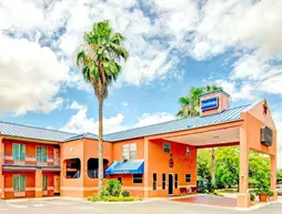 Travelodge by Wyndham San Antonio Lackland A F B | Teksas - San Antonio (ve civarı) - San Antonio - Southside