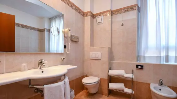 Hotel Master | Lombardy - Brescia (il) - Brescia (ve civarı) - Brescia - Crocifissa di Rosa