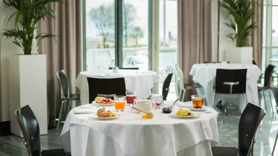 Hotel Continental | Emilia-Romagna - Rimini - Marina Centro