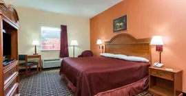 Howard Johnson by Wyndham Airport | Kentucky - Louisville (ve civarı) - Louisville