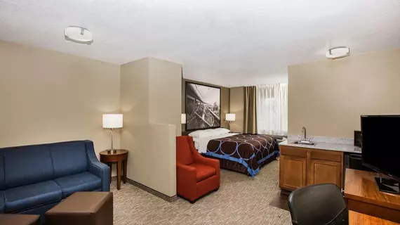 Super 8 by Wyndham Altoona | Iowa - Des Moines (ve civarı) - Altoona