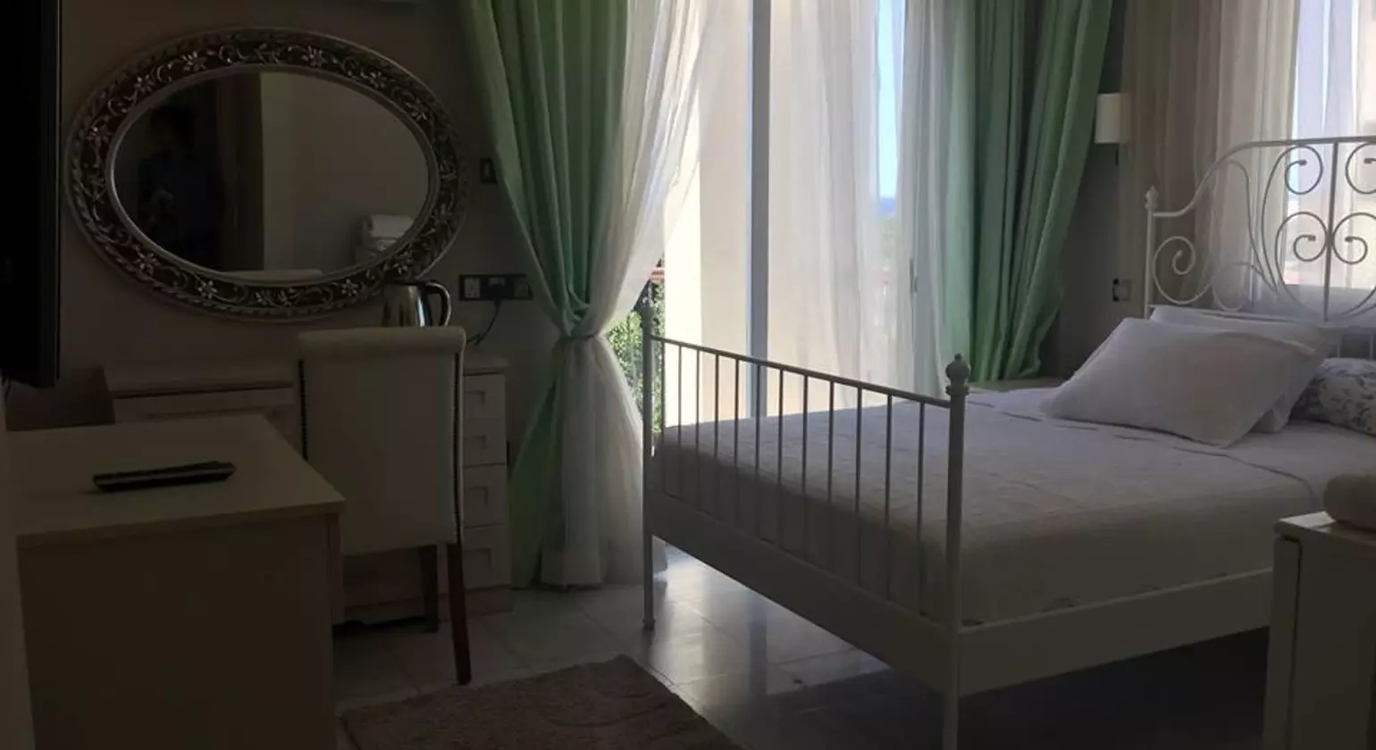 Prince Inn Hotel & Villas