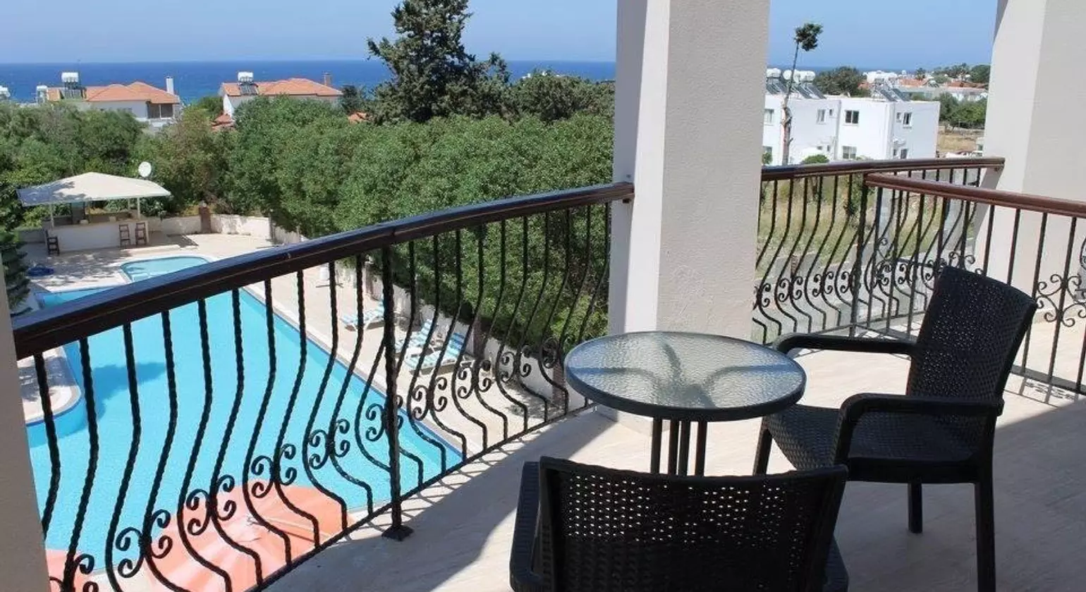 Prince Inn Hotel & Villas