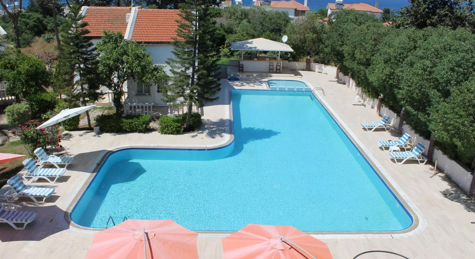 Prince Inn Hotel & Villas
