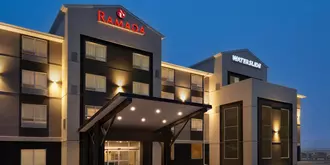 Ramada by Wyndham Airdrie Hotel & Suites