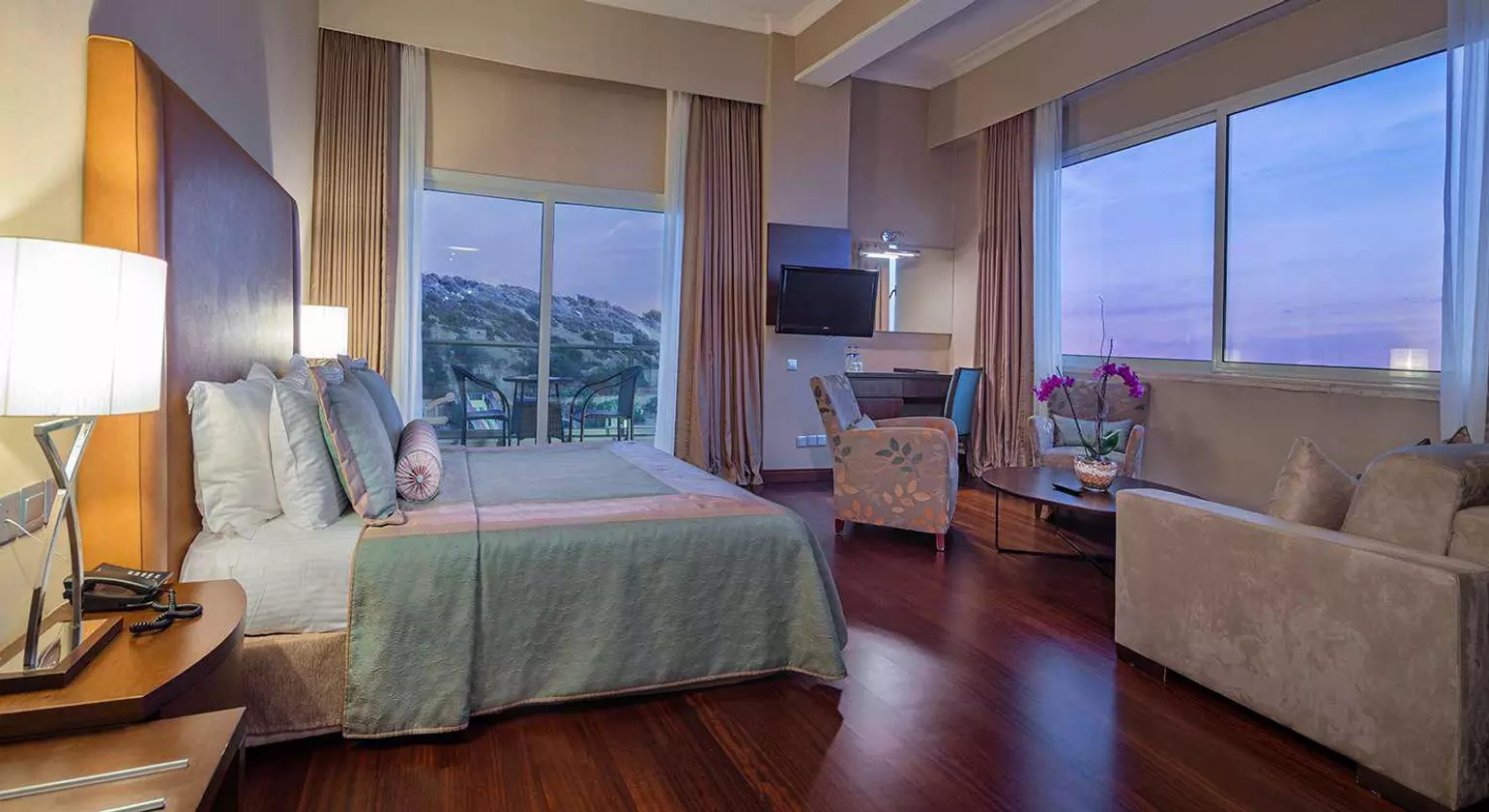 Acapulco Resort Convention Spa Hotel