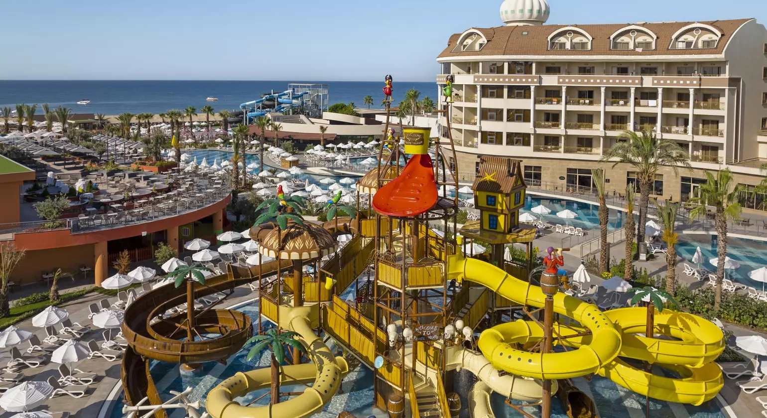 Kirman Belazur Resort & SPA