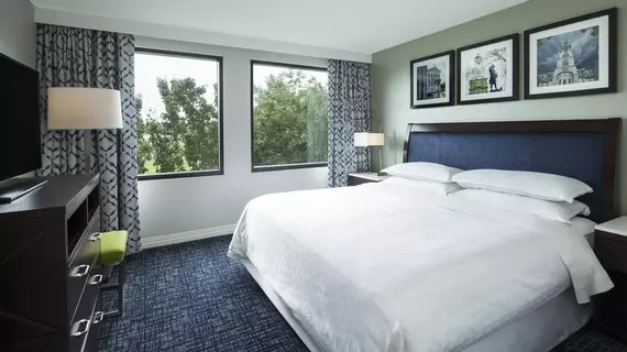 SHERATON SUITES PHILADELPHIA AIRPORT | Pensilvanya - Bucks County - Philadelphia (ve civarı) - Philadelphia