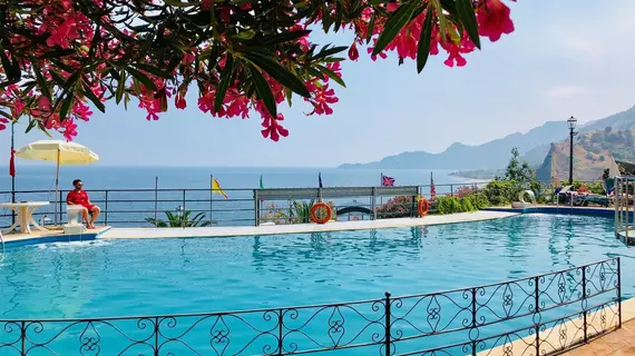 Baia Taormina Hotels & Spa | Sicilya - Messina (vilayet) - Taormina Sahili - Forza d'Agro