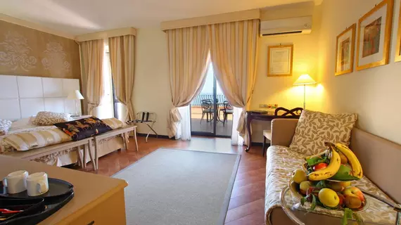 Baia Taormina Hotels & Spa | Sicilya - Messina (vilayet) - Taormina Sahili - Forza d'Agro