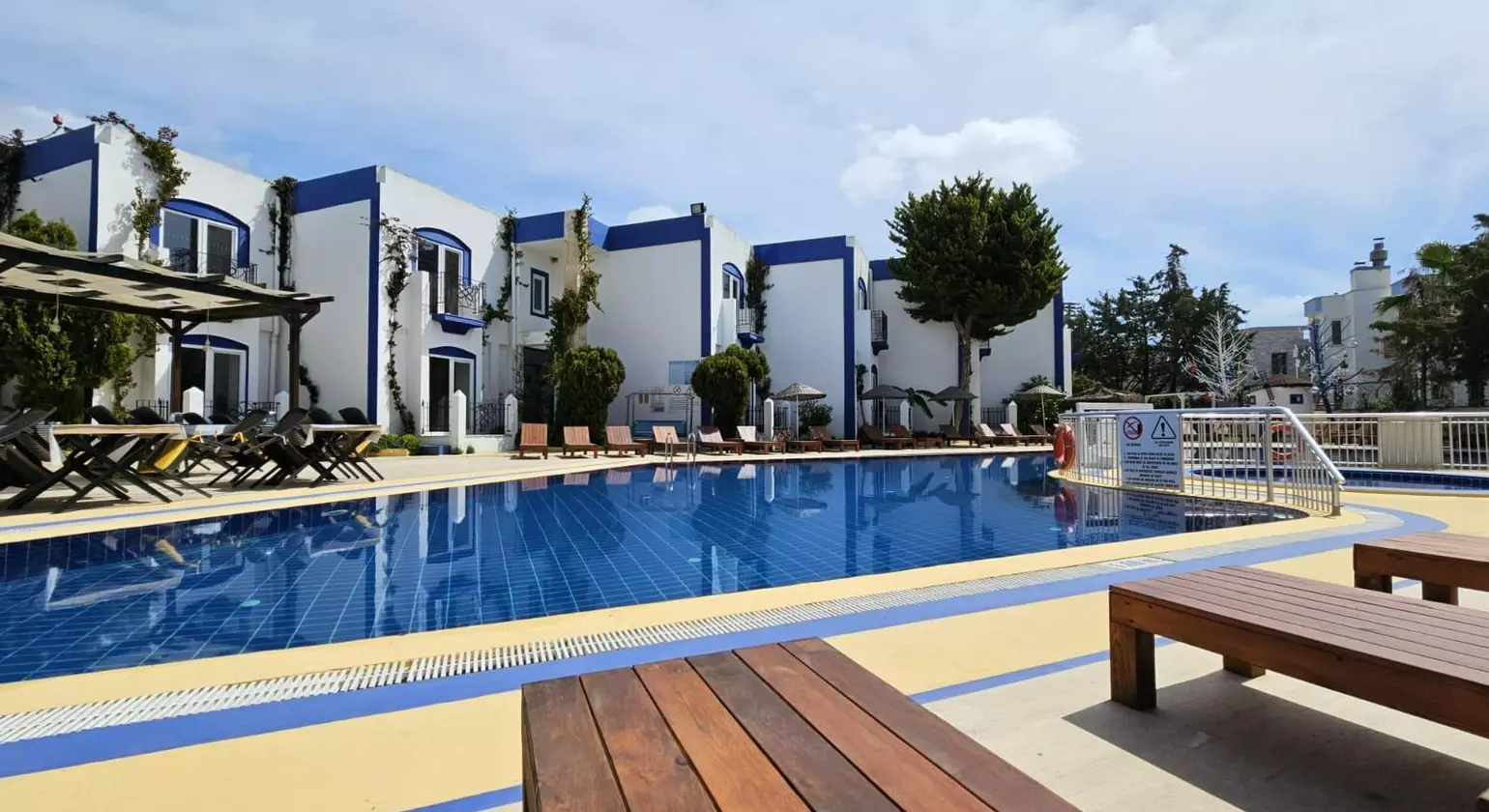 Serpina Hotel