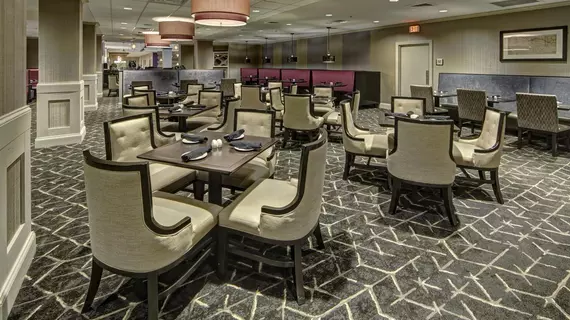 DoubleTree by Hilton Hotel Decatur Riverfront | Alabama - Huntsville (ve civarı) - Decatur