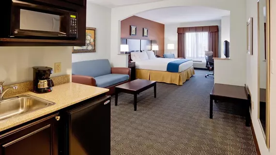 Holiday Inn Express Hotel & Suites Warminster-Horsham | Pensilvanya - Bucks County - Philadelphia (ve civarı) - Warminster