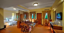 Royal Golden View Hotel | Yangon - Kuzey Dagon Kasabası