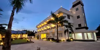 Royal Golden View Hotel