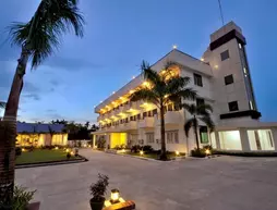 Royal Golden View Hotel | Yangon - Kuzey Dagon Kasabası