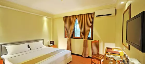 Royal Golden View Hotel | Yangon - Kuzey Dagon Kasabası