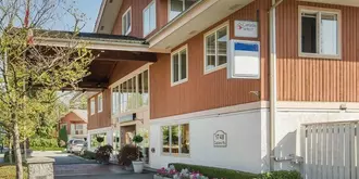 Econo Lodge Inn & Suites - North Vancouver