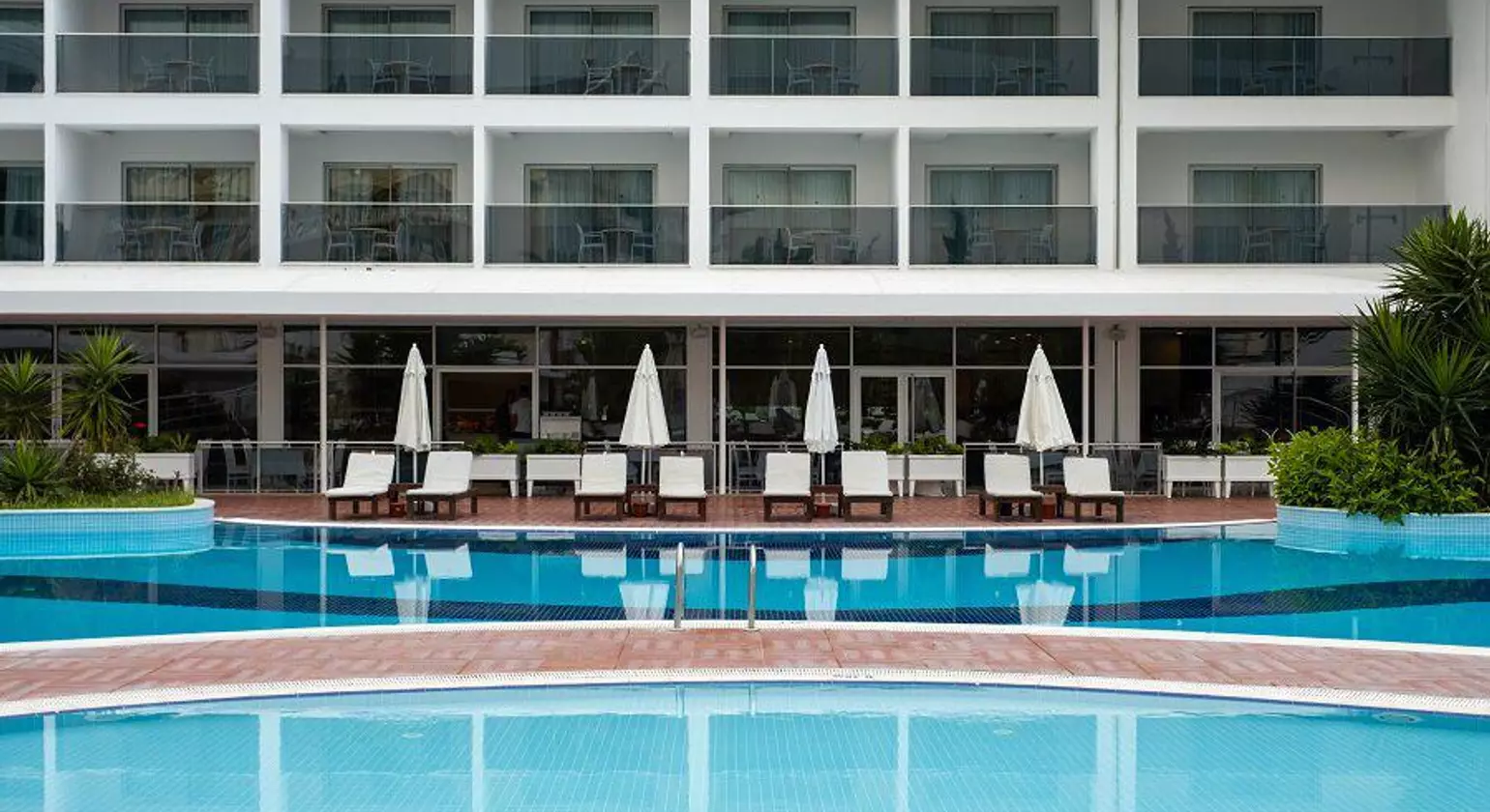 Laguna Beach Alya Resort & Spa