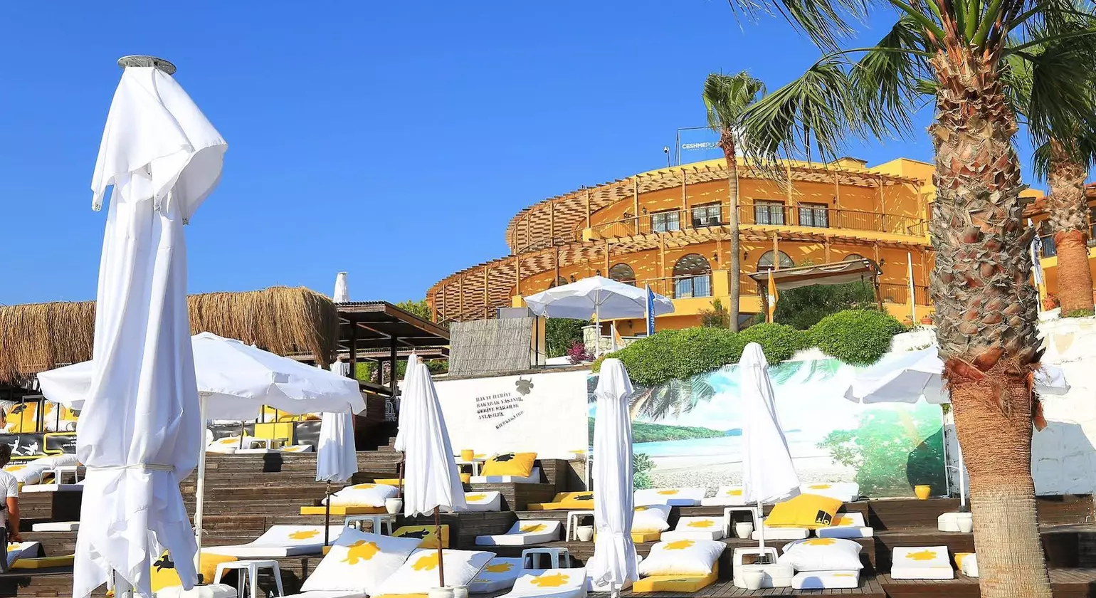 Ceshme Plus Beach Hotel