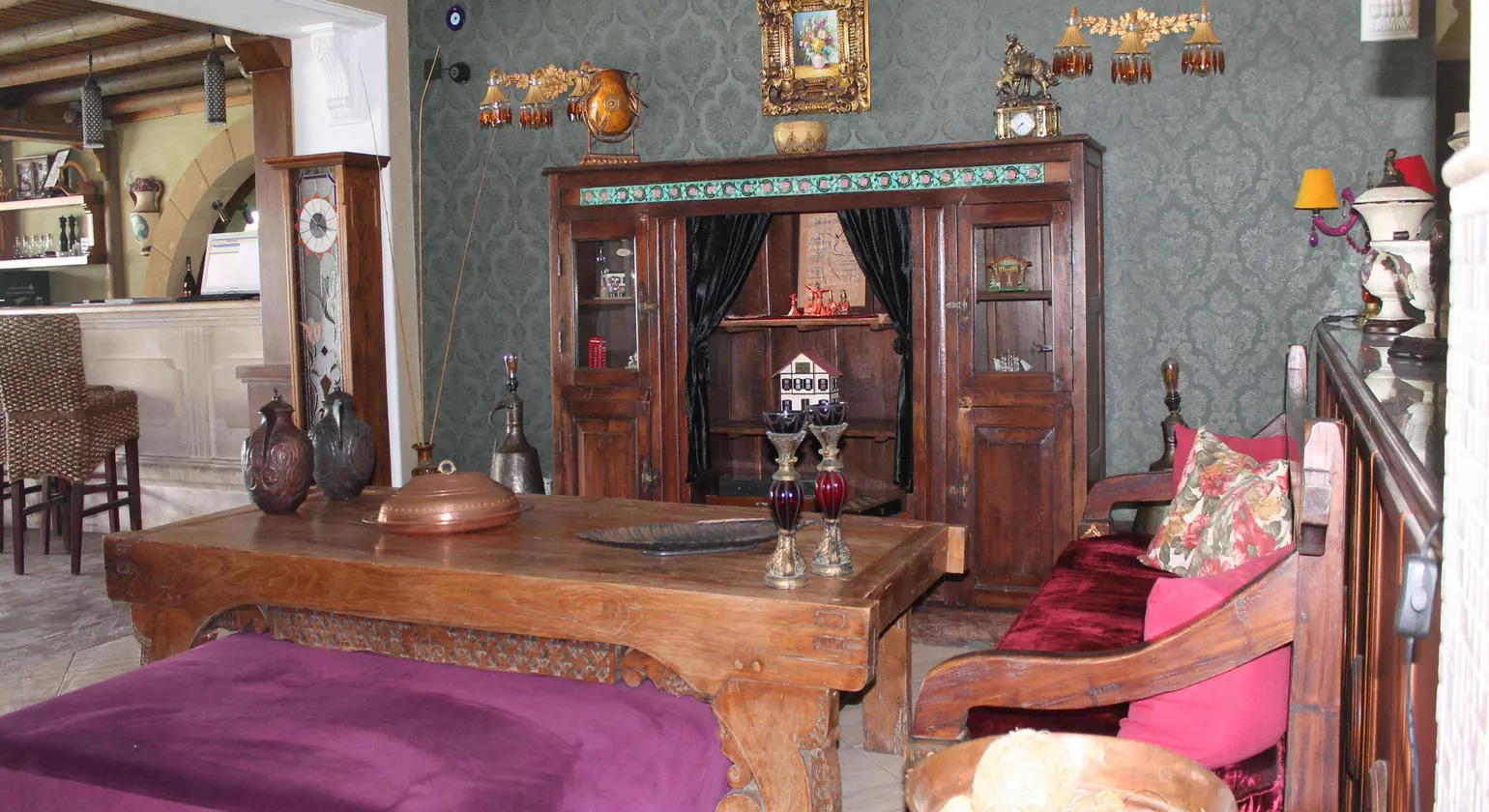 Bella View Art Boutique Hotel
