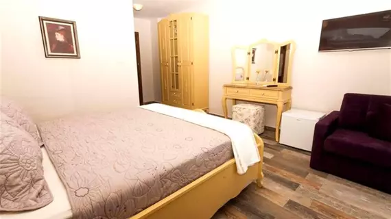 Nilüfer Butik Otel - Ayvalık | Balıkesir - Ayvalık