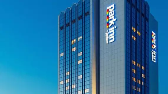 Park Inn by Radisson Kyiv Troyitska | Kiev (ve civarı) - Kiev - Pecherskyi Rayonu