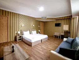 L Plaza Hotel Tbilisi