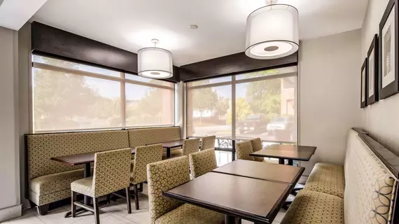 Comfort Inn Greenville - Haywood Mall | Güney Karolayna - Greenville - Spartanburg (ve civarı) - Greenville