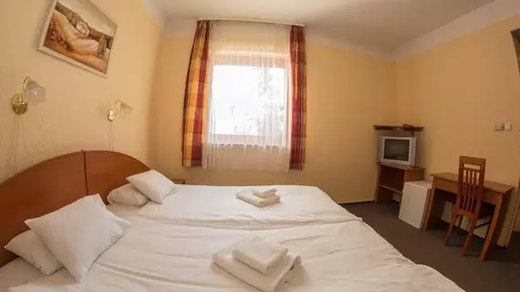 Homoky Hotels Bestline Hotel | Pest County - Budapeşte (ve civarı) - Soroksar