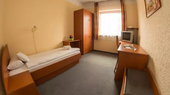 Homoky Hotels Bestline Hotel | Pest County - Budapeşte (ve civarı) - Soroksar