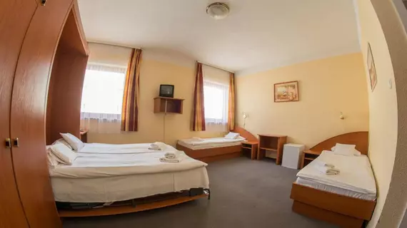 Homoky Hotels Bestline Hotel | Pest County - Budapeşte (ve civarı) - Soroksar