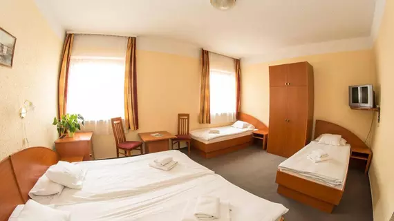 Homoky Hotels Bestline Hotel | Pest County - Budapeşte (ve civarı) - Soroksar