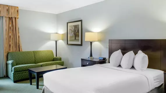 Ramada by Wyndham Shreveport Airport | Louisiana - Bossier Parish - Shreveport (ve civarı) - Shreveport