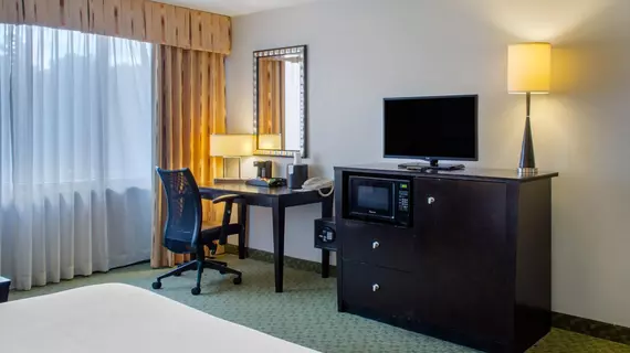 Ramada by Wyndham Shreveport Airport | Louisiana - Bossier Parish - Shreveport (ve civarı) - Shreveport