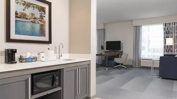 Hampton Inn & Suites Indianapolis-Keystone, IN | Indiana - Indianapolis (ve civarı) - Indianapolis