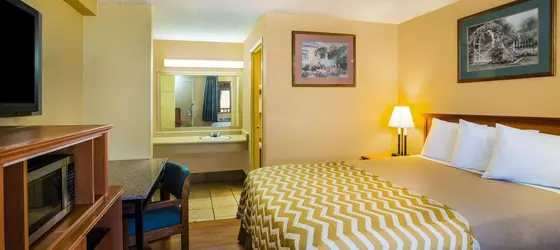 Travelodge by Wyndham Tacoma Near McChord AFB | Washington - Tacoma (ve civarı) - Tacoma