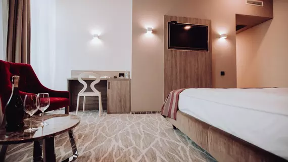 Hotel Milano | Odessa Oblastı - Odessa - Odessa Kent Merkezi