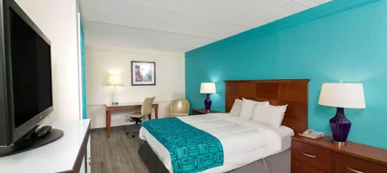 Howard Johnson by Wyndham Atlanta College Park | Georgia - Atlanta (ve civarı) - College Park