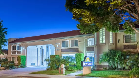 Days Inn by Wyndham Near City Of Hope | Kaliforniya - Los Angeles County - Duarte