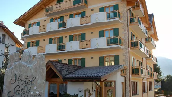 Hotel Sass Maor | Trentino-Alto Adige - Trento İli - Primiero San Martino di Castrozza - Transacqua